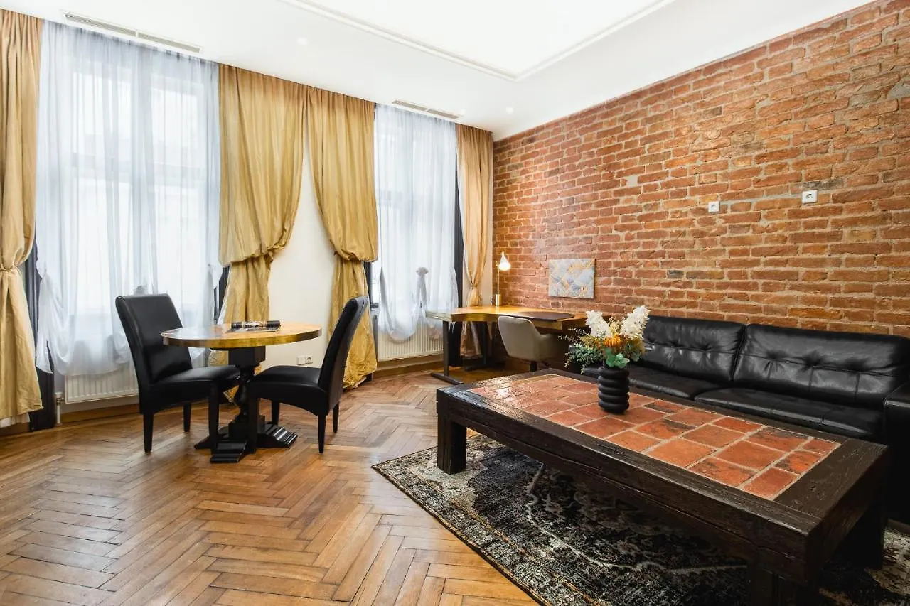 וינה Castello Apartments